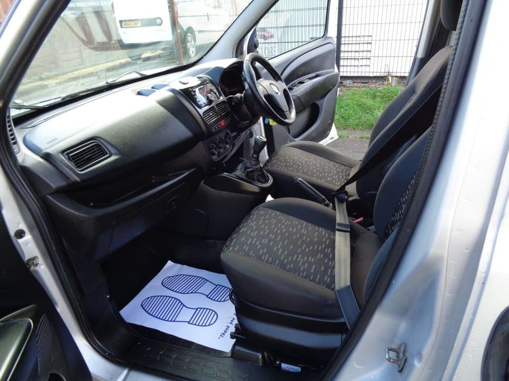 Vauxhall Combo 1.3 CDTi – No VAT | New Timing Chain & Clutch | 1 Year MOT - Thumbnail 3