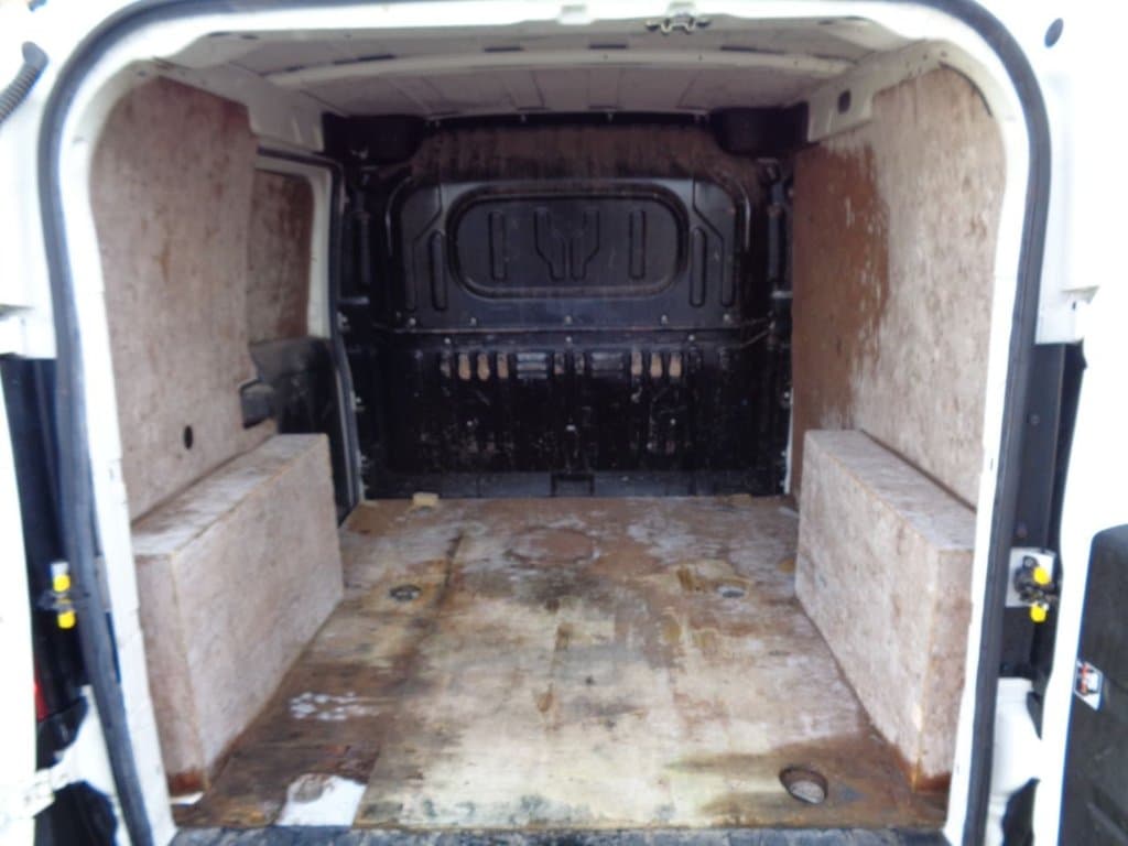 Fiat Doblo Cargo 1.3 MultiJet – No VAT | New Timing Chain & Clutch | 1 Year MOT - Thumbnail 9