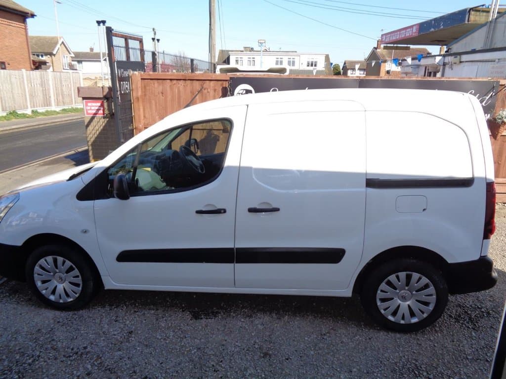 Citroën Berlingo 1.6 HDi – No VAT | Euro 6 | New Cambelt & Clutch | Full Service History - Thumbnail 8