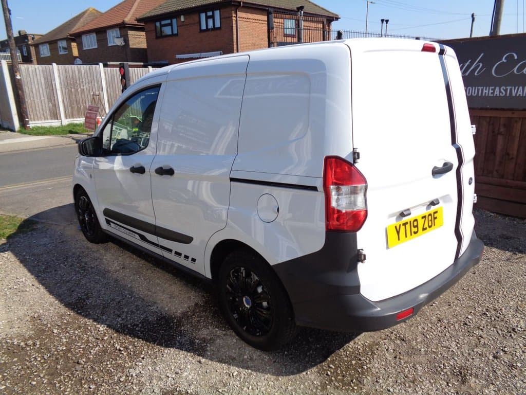 Ford Transit Courier 1.5 TDCi – No VAT | Euro 6 | A/C | New Cambelt, Clutch & Full Service - Image 1