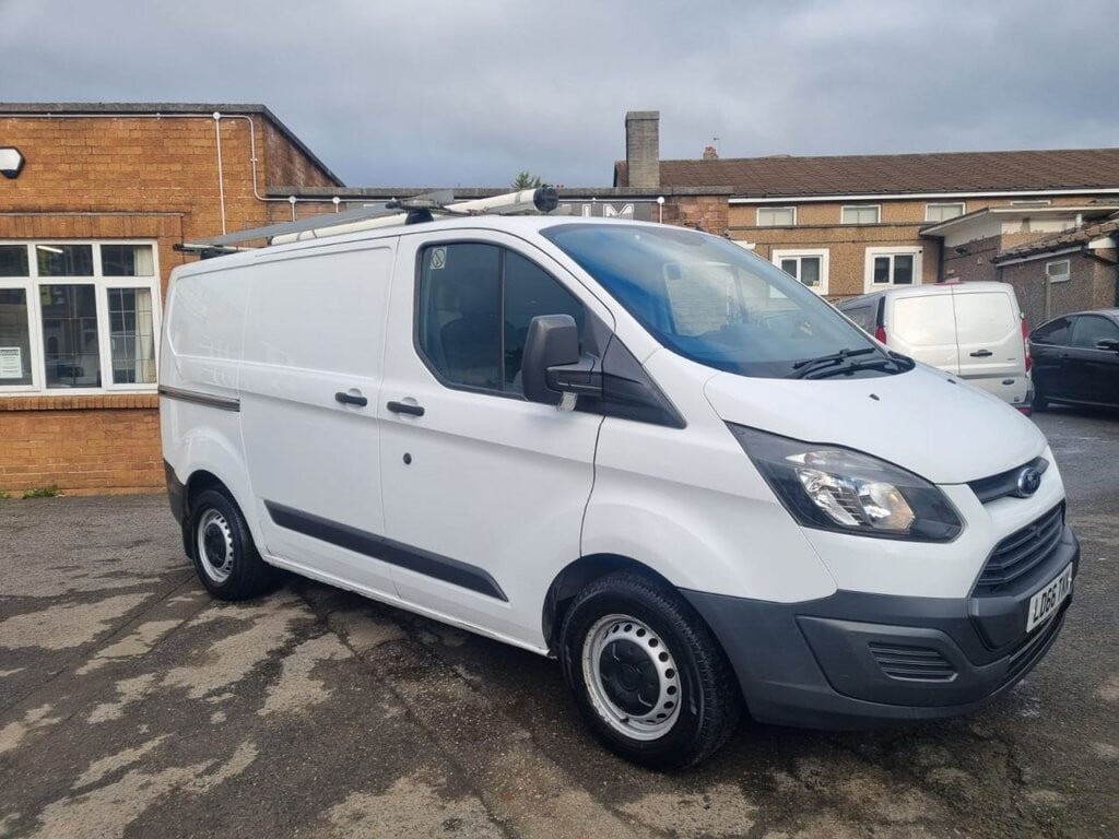 Ford Transit Custom 2017 2.0 Diesel High Roof – Used Van for Sale in Plymouth

