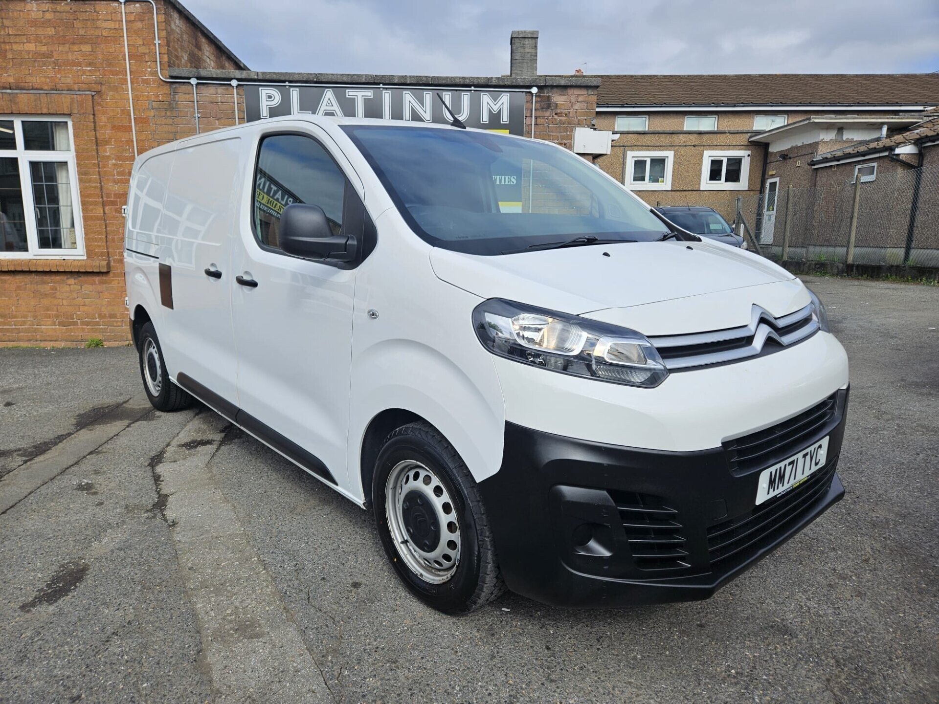 Citroën Dispatch 2017 2.0 Diesel – Used Van for Sale in Plymouth

