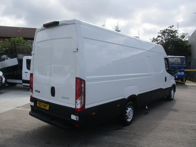 2024 Iveco Daily 2.3 Diesel LWB – 15,000 Miles, Crew Cab, PTO, High Roof, Fully Loaded – Manchester
